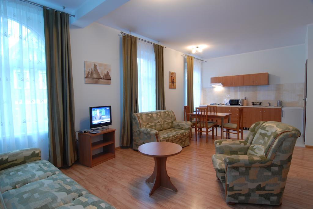 Apartamenty Carmen Szklarska Poręba Rom bilde