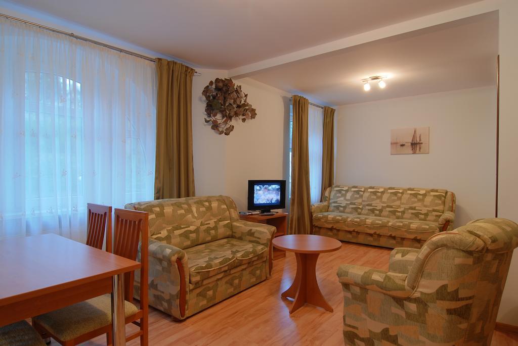 Apartamenty Carmen Szklarska Poręba Rom bilde